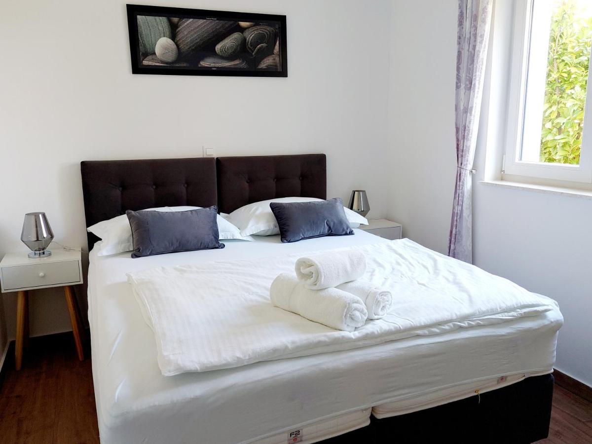 Apartments Nika พรีมอชเตน ภายนอก รูปภาพ